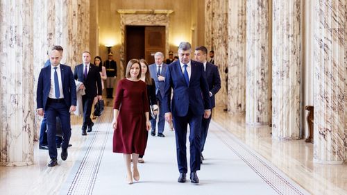 Premierul Ciolacu: "Felicit din toată inima poporul moldovean și o felicit și pe Maia Sandu, pentru o victorie uriașă!"