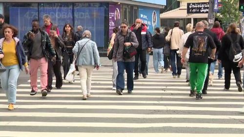 Câți bani are acum în cont un român cu salariu mediu care a contribuit timp de 17 ani la Pilonul II