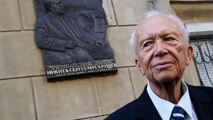 Fiul fostului lider sovietic Nikita Hruşciov a murit în SUA, la vârsta de 84 de ani