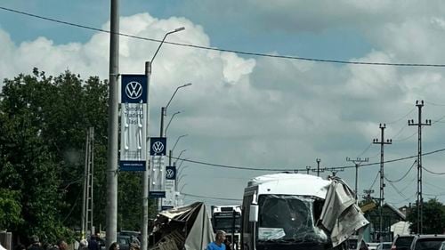 UPDATE Accident rutier în localitatea Lețcani, Iași: 29 de persoane implicate, dintre care 2 minori / 17 victime cu diferite traumatisme au fost transportate la spital