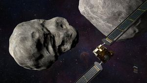 Un asteroid, mare cât să distrugă un oraş, trece sâmbătă seara printre Pământ şi Lună, la 175.000 de kilometri de Terra/ Evenimentul, care are loc o dată la zece ani, nu trebuie să îngrijoreze oamenii