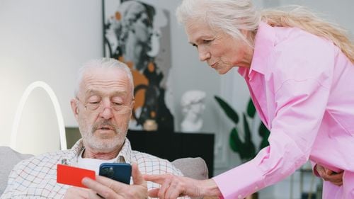 Generația de Argint: noua forță a consumatorilor în industria modei