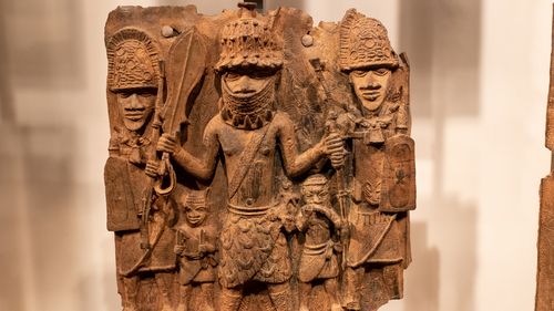 Ţările de Jos restituie Nigeriei peste 100 sculpturi antice din bronz de Benin / Au fost furate din fostul Regat Benin acum peste 120 de ani, în timpul perioadei coloniale