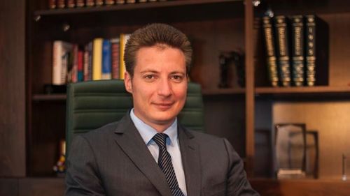 Andrei Caramitru, audiat la Poliție: Este o plângere împotriva mea făcută de Călin Georgescu, pentru „o postare absolut neutră” pe Facebook