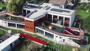 ANALIZĂ: Infrastructura de educație din Regiunea Nord-Vest, reconstruită cu sute de proiecte din fonduri europene, atrase în 20 de ani / Județele Bihor, Bistriţa-Năsăud, Cluj, Maramureş, Satu Mare şi Sălaj au beneficiat de sume record