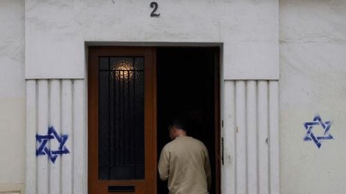 Le Monde: O operațiune de destabilizare orchestrată de Rusia a vizat mai multe țări europene / Serviciile de informații au remarcat că și în România se întreprind operațiuni similare, dar nu au reușit să identifice autorii