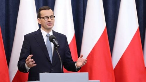 Premierul polonez Mateusz Morawiecki face o vizită în România pentru o ședință comună de guvern. El va fi primit de președintele Iohannis