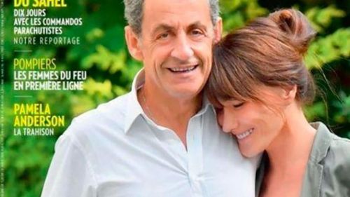 Val de ironii în Franța la adresa unei fotografii cu Nicolas Sarkozy și Carla Bruni