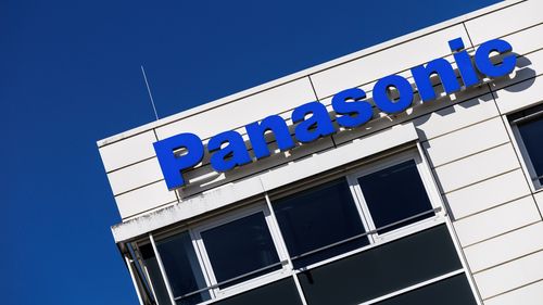 Panasonic concediază 10.000 de angajaţi şi estimează costuri de restructurare de aproape 900 de milioane de dolari