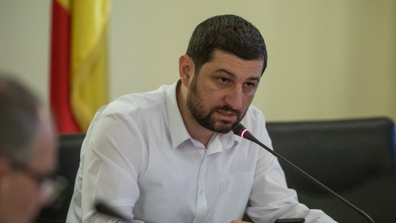 Marius Lulea (AUR): Programul "Anghel Saligny" trebuie să continue / Marea majoritate a localităților au în continuare străzi de pământ, piatră, fără trotuare și trăim ca în Evul Mediu