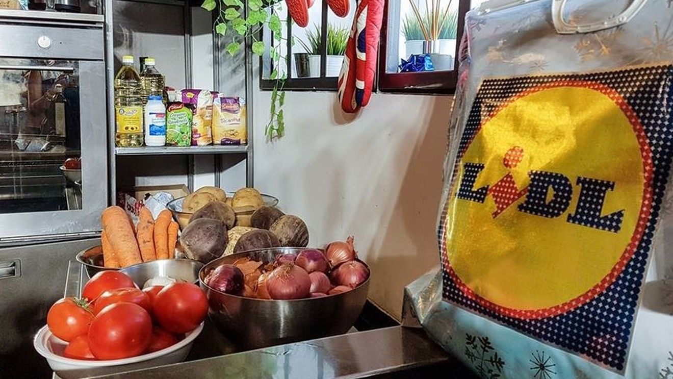 Lidl scoate complet de la comercializare produsele de unică folosință din plastic, cu doi ani mai devreme decât data stabilită prin directiva UE