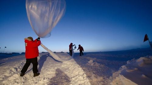 STUDIU De ce caută tot mai multe state alternative ecologice de monitorizare a vremii: Impactul puțin cunoscut al baloanelor meteorologice asupra ecosistemelor marine