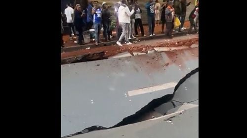 Explozie misterioasă la Johannesburg, patruzeci de răniți