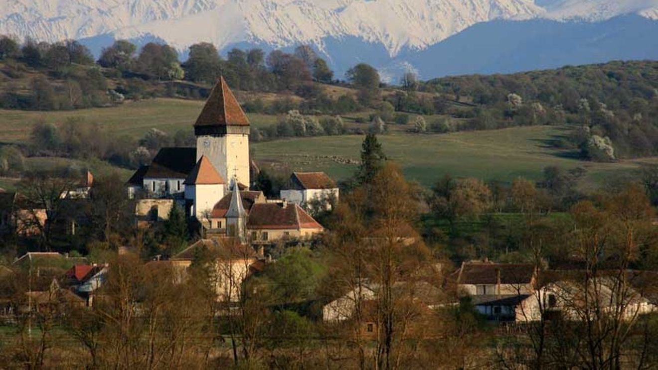 Termenul de depunere a propunerilor pentru includerea obiectivelor în cele 12 rute turistice și culturale din PNRR, prelungit cu o săptămână / Motivul: autoritățile sunt implicate în ajutorarea refugiaților din Ucraina