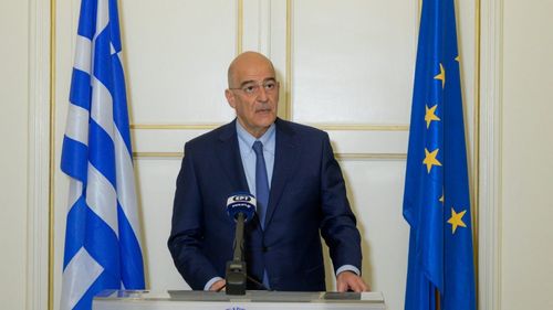 Ministrul grec de Externe vrea să conducă o misiune de ajutor umanitar la Mariupol, unde se află o comunitate de mii de etnici greci