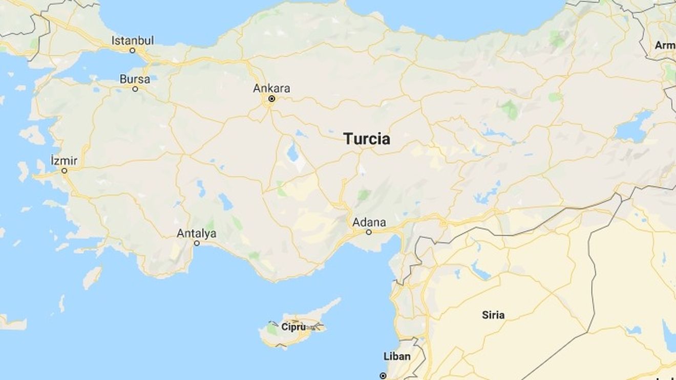 Kurzii sirieni se retrag la o distanţă de peste 30 de kilometri de graniţa cu Turcia. Damascul salută măsura