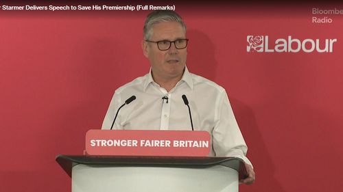 Keir Starmer refuză să demisioneze din funcția de lider al Partidului Laburist și prim ministru al Regatului Unit. Haosul politic revine la Londra după patru ani.