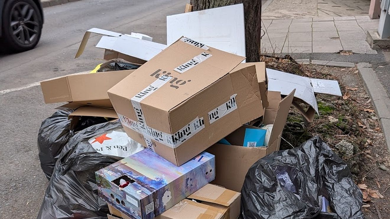 Primăria Capitalei propune colectarea deșeurilor pe șapte fracții: ”Plătești cât arunci„ / Bucureștenii ar urma să colecteze separat biodeșeurile, deșeurile textile și deșeurile periculoase