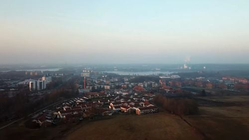 Arhitectură inovatoare, biocombustibili și rumeguș: Cum arată Växjö, orașul Suedez "din lemn" care și-a propus să atingă neutralitatea climatică până în 2030