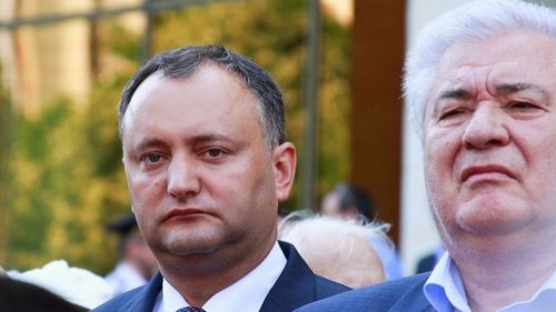Comuniștii lui Voronin fac alianță cu socialiștii lui Dodon la alegerile anticipate din Republica Moldova, organizate în 11 iulie