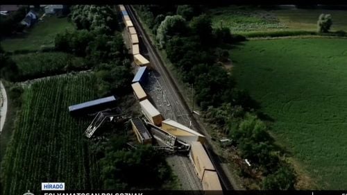 În urma accidentului feroviar din Ungaria, doi kilometri și jumătate de șine au fost avariați. Trenurile din România spre Budapesta și Viena blocate