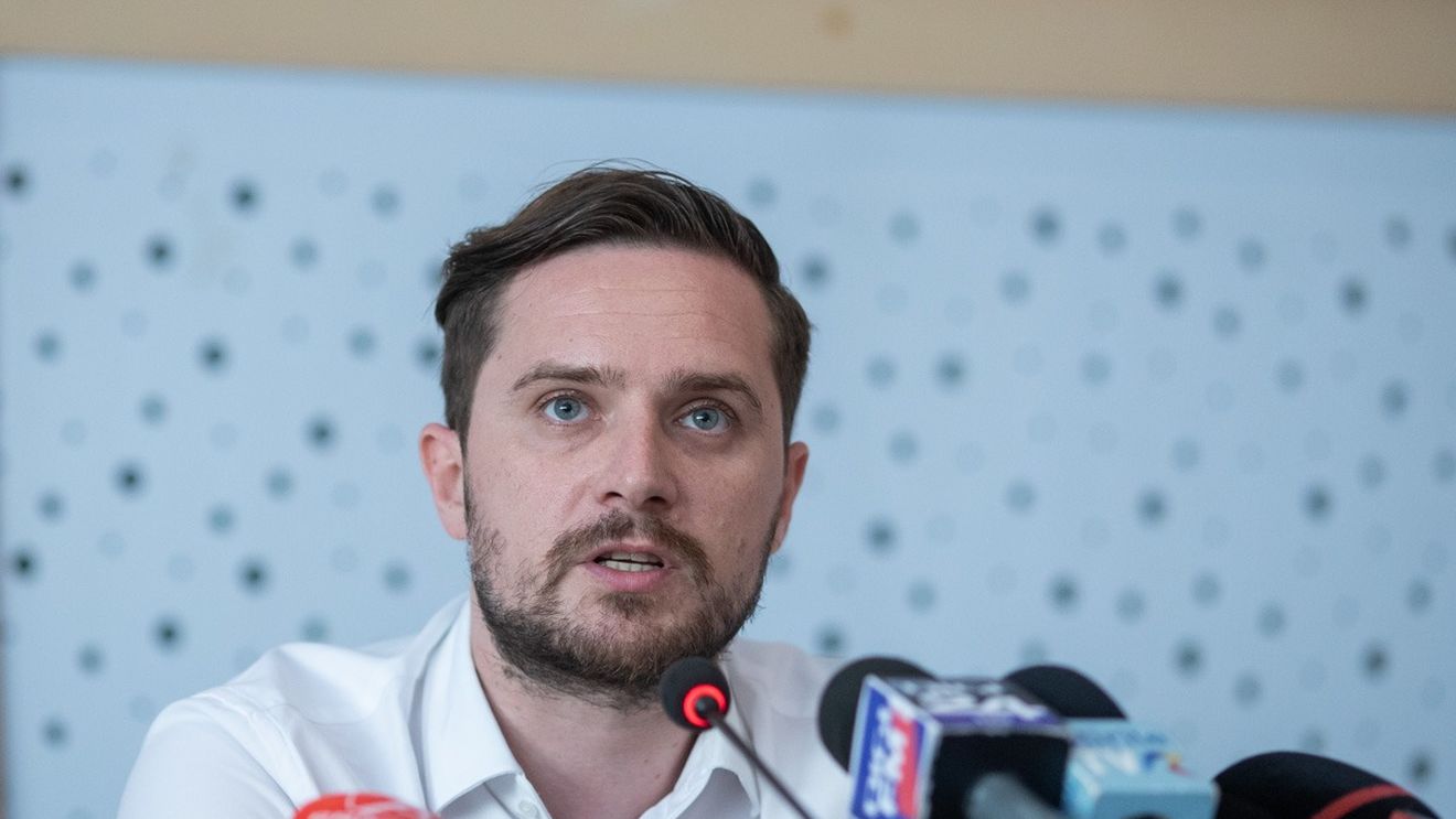 Jurnaliştii nu vor mai folosi gratuit parcările publice din Capitală, doar cu legitimația de serviciu / Viceprimarul Stelian Bujduveanu spune că nu putea fi verificată legalitatea utilizării gratuite a parcărilor de către jurnaliştii care beneficiază de această scutire