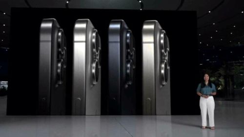 Noutățile absolute pe care le aduce noua gamă iPhone 15. Ce face butonul de volum de pe lateral și care telefon e din titan