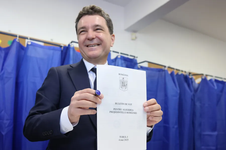 Nicusor Dan la vot alegeri prezidentiale 2025