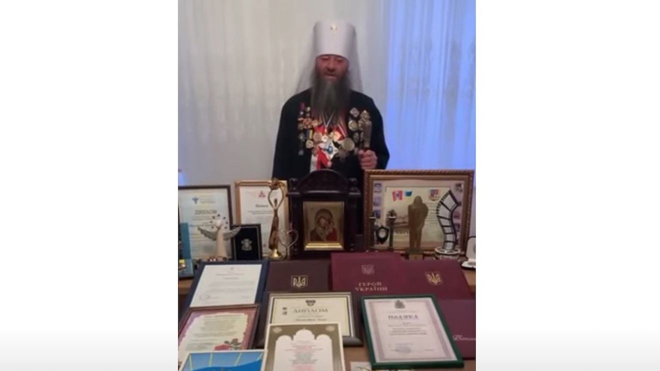 VIDEO Mitropolitul Longhin din Cernăuți, acuzat de incitare la ură religioasă de către serviciile ucrainene de securitate / Într-o postare video anunță că rămâne devotat Bisericii Ortodoxe Ucrainene, apropiată de Moscova
