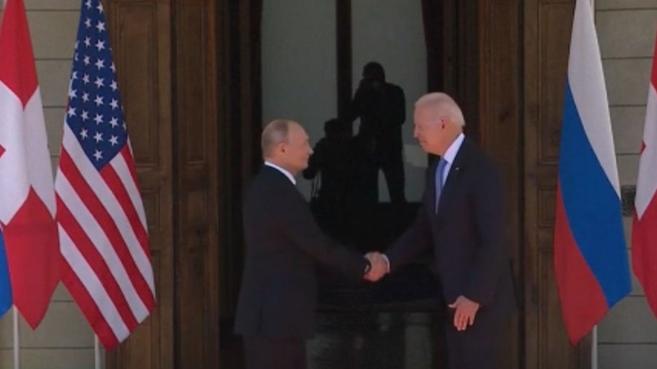 Summitul Biden-Putin a început cu o strângere de mână. Întâlnirea va dura câteva ore