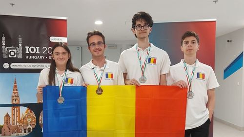 Trei medalii de argint și una de bronz pentru elevii români la Olimpiada Internațională de Informatică 2023, în Ungaria / Performanța menține România în locul 2 mondial după numărul de premii