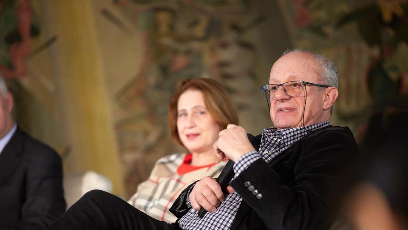 Universitatea din Sibiu se delimitează de actorul Mihai Mălaimare: ”alege la maturitatea profesională ieșiri din scenă violente” / Actorul a scris vineri pe Facebook: “Veți ajunge în canal sau la canal!”