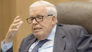 Vanity Fair: Cel mai bogat german are o avere de 44 de miliarde de dolari, care provine de la tatăl său nazist, furată de la 70.000 de evrei