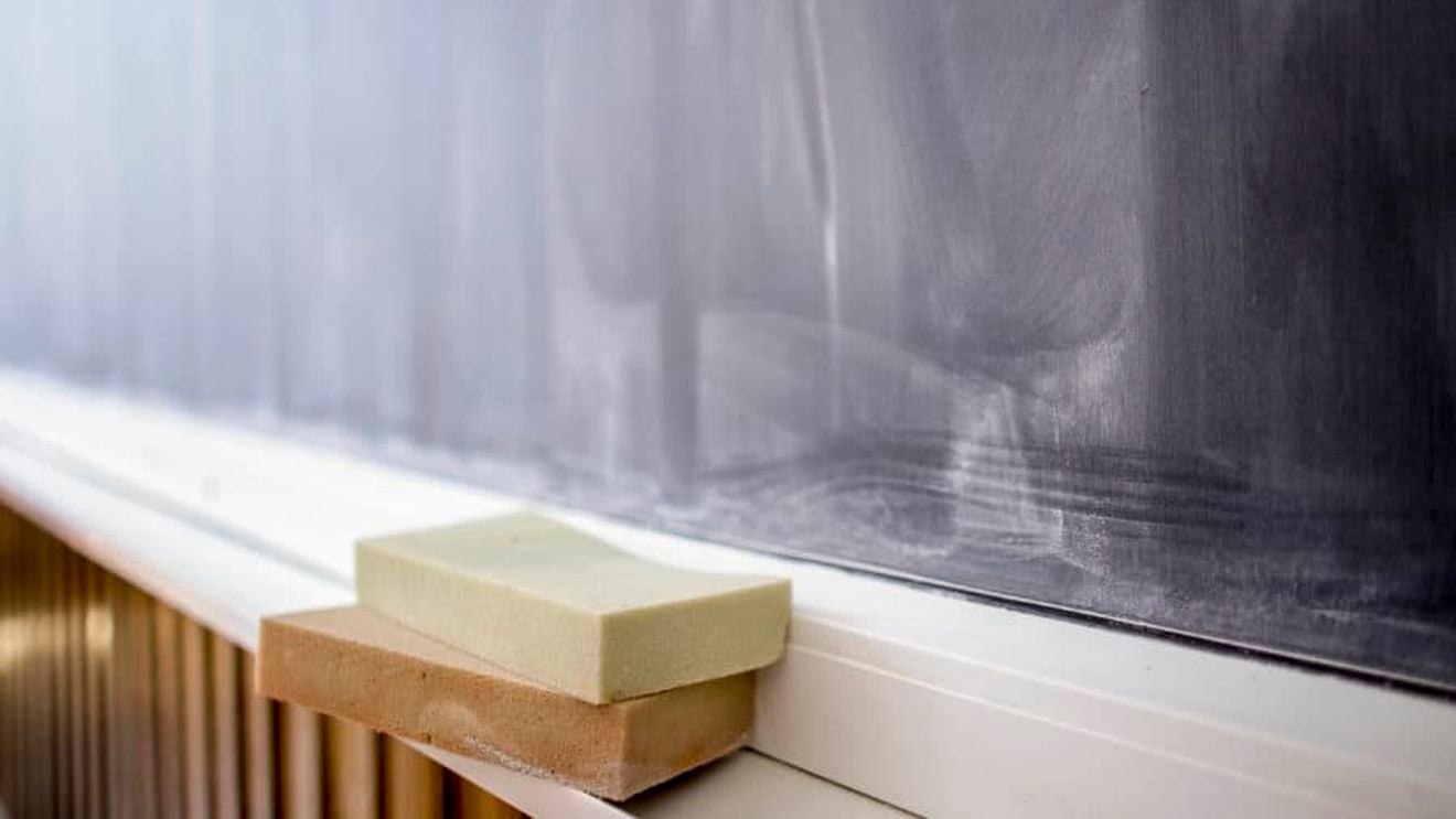 35 de cadre didactice la audieri, acuzate că au beneficiat de gradaţii de merit după ce şi-au cumpărat documente false care să le ateste participarea la cursuri