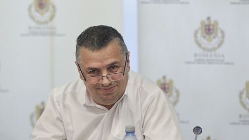 UPDATE: Partidele, firmele deținute de stat și de primării și federațiile sportive - exceptate de la accesul cetățenilor la informații de interes public. Inițiatorul proiectui legislativ susține că a fost o eroare de redactare