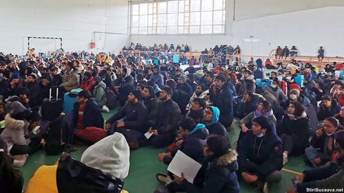 800 de studenți indieni refugiați din Ucraina, cazați într-o sală în județul Suceava. Primarul cere ajutor pentru asigurarea unei mese calde