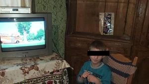 Sătenii din Ilva Mică, județul Bistrița Năsăud, pun mână de la mână și cumpără tablete pentru copiii nevoiași din comună