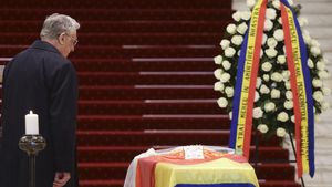 S-a publicat programul funeraliilor de stat ale fostului președinte Ion Iliescu / Cetățenii își pot prezenta condoleanțele miercuri, între orele 13 și 18 / Reguli de acces