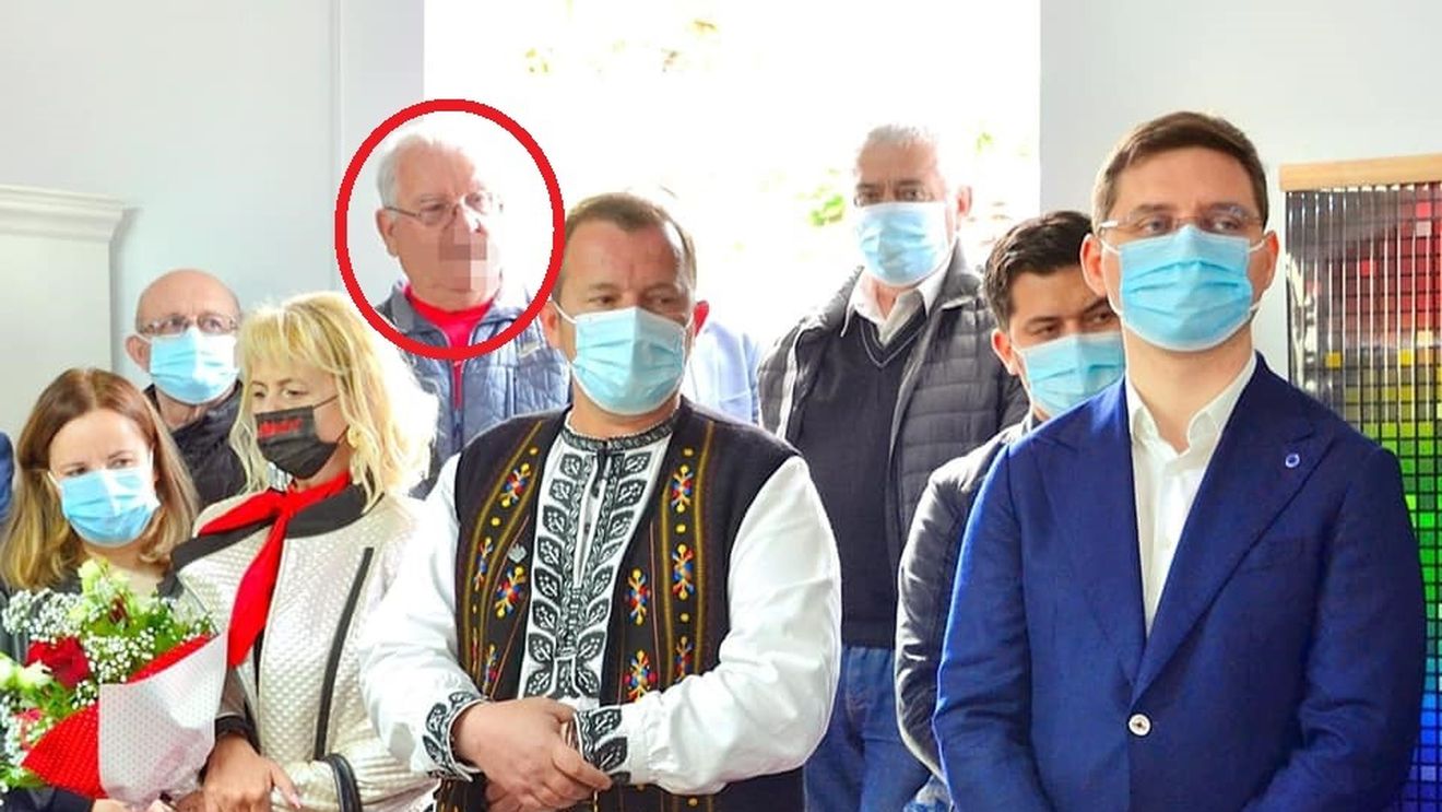 Postare comică a PSD Alba, pe Facebook: fața unui membru de partid care participa fără mască la un eveniment a fost blurată