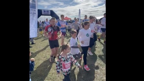 În jur de 500 de participanţi din ţară şi străinătate, la alergarea montană „Semimaraton Porolissum” din Sălaj