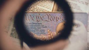 Un exemplar rar al Constituţiei Statelor Unite ale Americii a devenit unul dintre cele mai scumpe documente istorice vândute vreodată