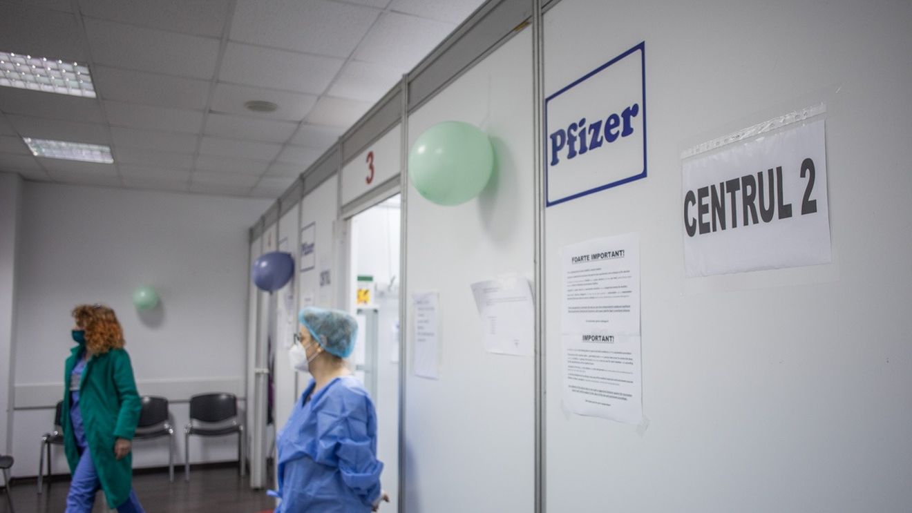 Se închid şapte centre de vaccinare anti-COVID din Timiș, pe fondul dezinteresului pentru imunizare