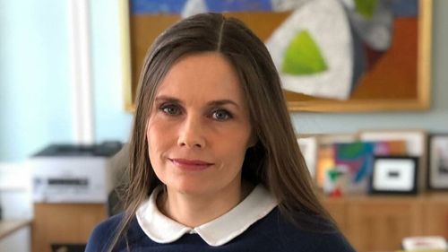 Prim-ministrul Islandei și-a lansat un roman polițist / Scrierea cărții a durat doi ani, în mare parte în timpul restricţiilor legate de COVID-19