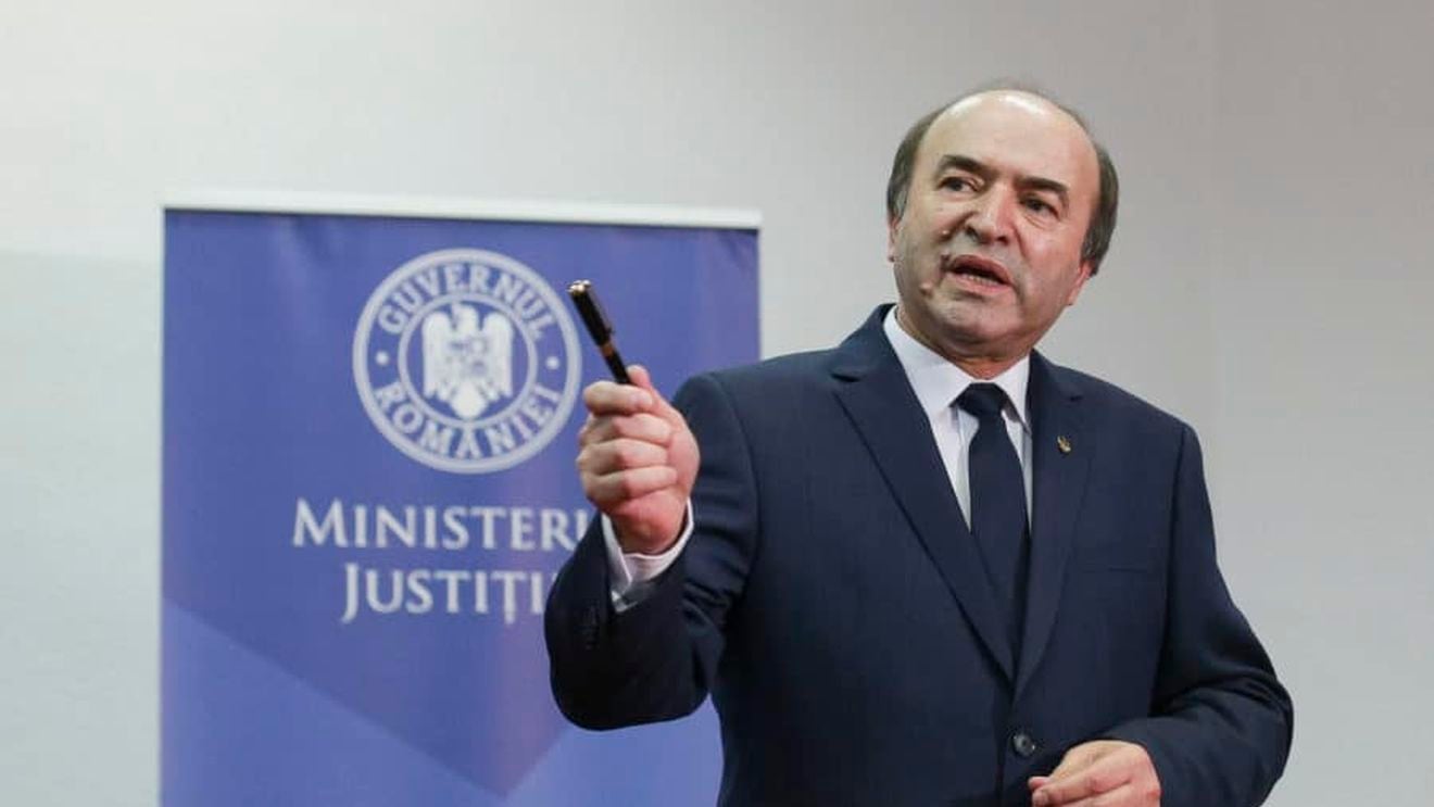 Toader, întrebat dacă ar putea „să dea foc la țară“: „N-am făcut și nici nu voi face ceva care să creeze măcar o astfel de stare de pericol, darămite să o producă în mod efectiv“