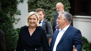 Lidera extremei drepte franceze, Marine Le Pen, vizită neanunțată la Budapesta, unde s-a întâlnit cu premierul Viktor Orban