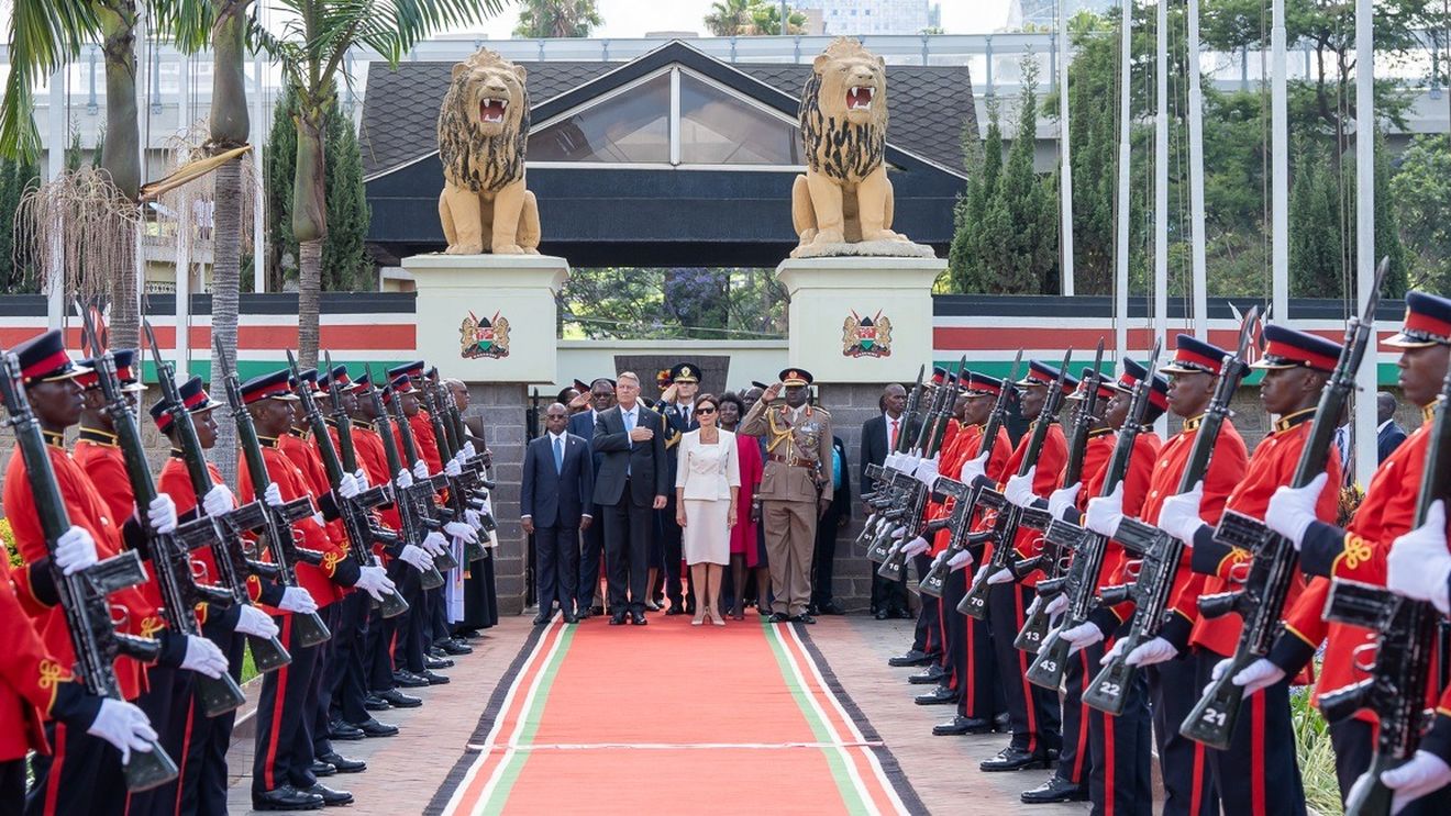 Bilanțul primei zile din turneul african al președintelui Iohannis: patru memorandumuri de înțelegere cu Kenya