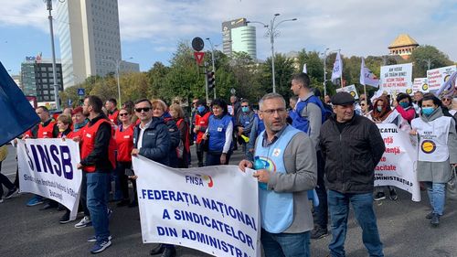Protest al sindicaliştilor din administraţia publică, luni, în Capitală / Amenință cu greva generală /  Spun că vor fi primiţi la discuţii de premierul Ilie Bolojan