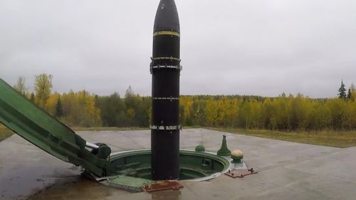 Trump susţine că Rusia şi China fac teste nucleare, „dar nu vorbesc despre asta”