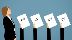 Ce urmăresc prioritar angajatorii pentru nivelul entry-level: limba engleză, principalul criteriu de selecție/ Fără engleză, tinerii pot candida doar la 3 joburi din 10/ Specialiști HR: Este important să mai știe încă o limbă străină
