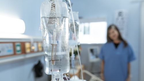 Toate paturile pentru copii de la Spitalul Judetean Arad sunt ocupate din cauza valului de viroze / În situația în care numărul cazurilor va crește, se vor interna câte doi copii într-un singur pat